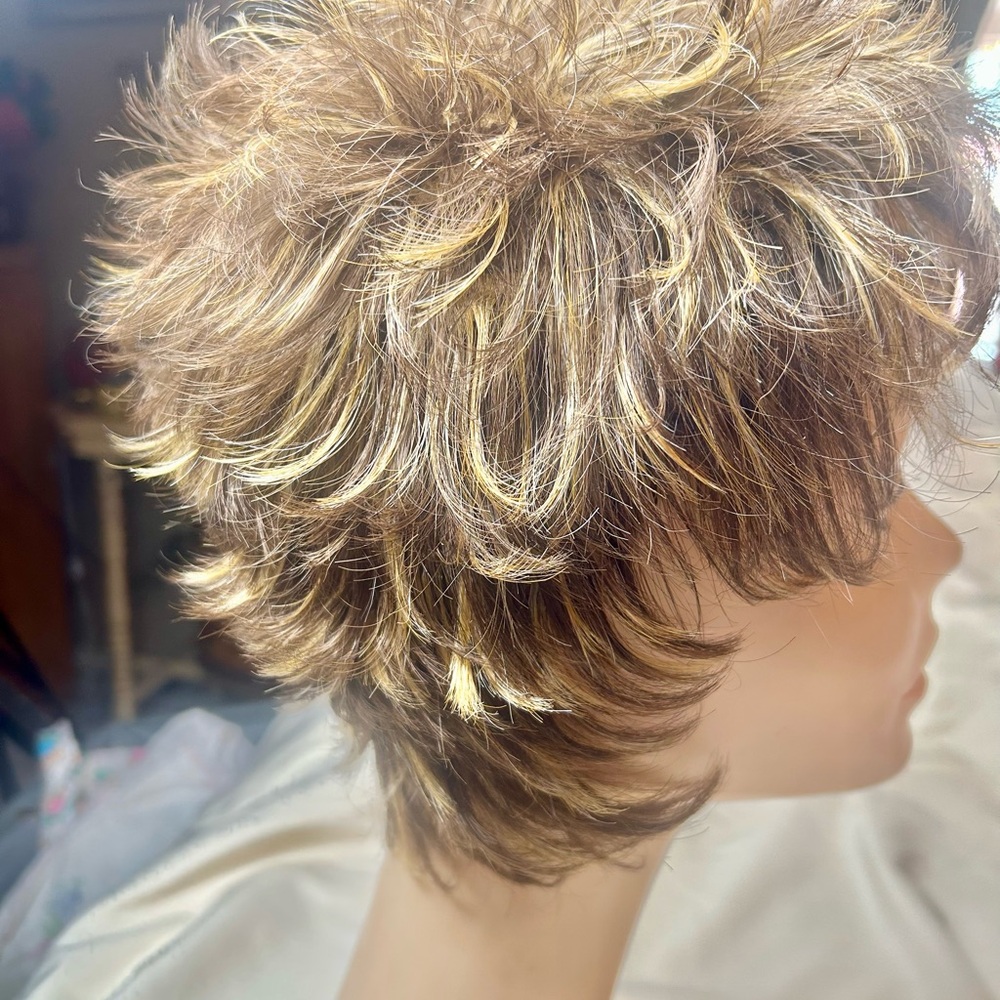 Pixie Style Wig - Picture 2 of 8